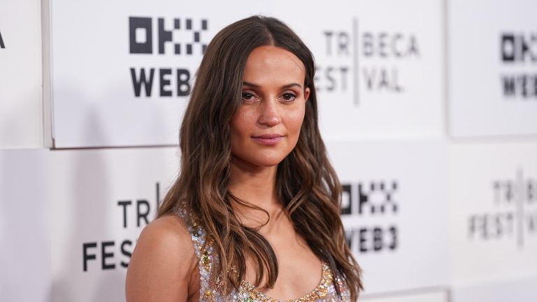 Alicia Vikander Felt Like an Imposter Acting Pregnant Before Becoming Mom 5