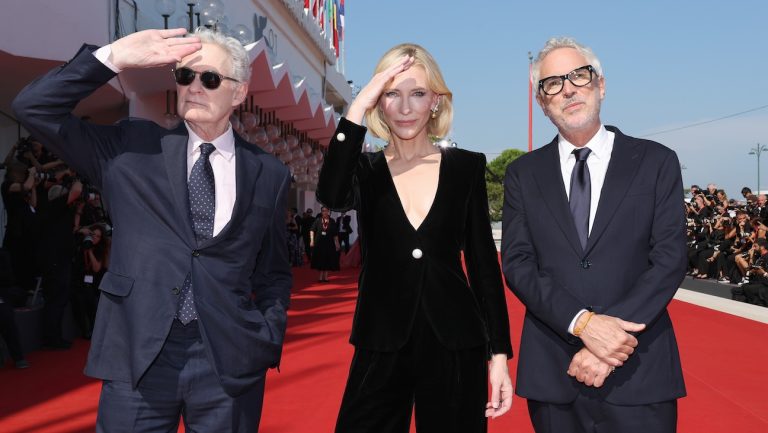 Alfonso Cuaron’s ‘Disclaimer’ Gets Rousing Reception at Venice Premiere 5